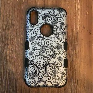 Black and White Lace cell phone case.